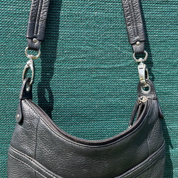 STONE MOUNTAIN PEBBLED LEATHER PURSE - Picture 2 of 3
